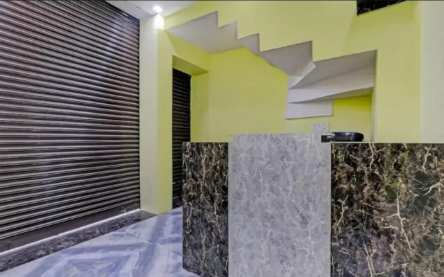 OYO 83366  Hotel SNA Grand