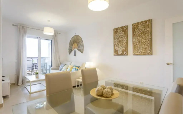 PALMERAS-CANDOR free parking by Cadiz4Rentals