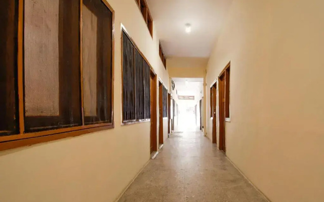 Hotel Gulmohar by OYO Rooms