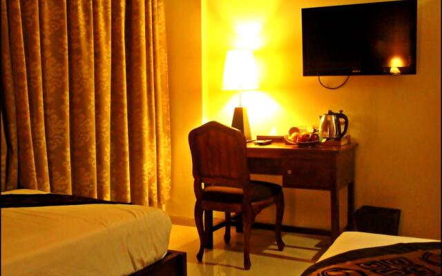 Summer Season Hotel