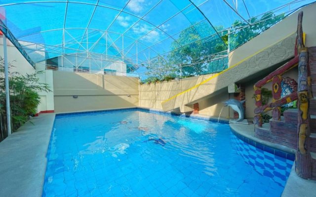 Weekdays Hot Spring Resort by Cocotel