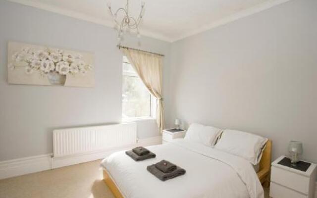 Gardens View No1