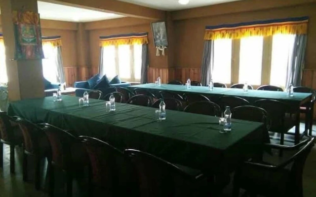 Hotel Shantideva