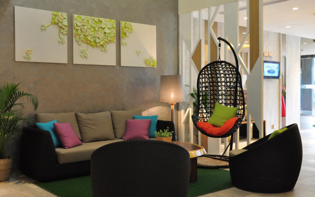 Champion Hotel (SG Clean Certified & Staycation Approved)