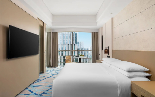 Renaissance Shanghai Caohejing Hotel