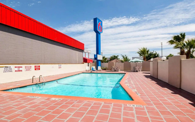 Econo Lodge Ft. Bliss