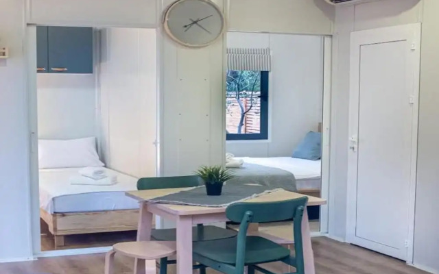 Cozy two Bedroom Mobile Home Vrata Krke With Breakfast Included