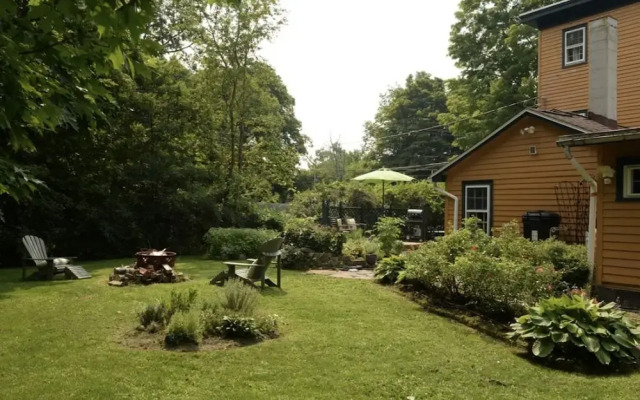 The Woodbine Inn