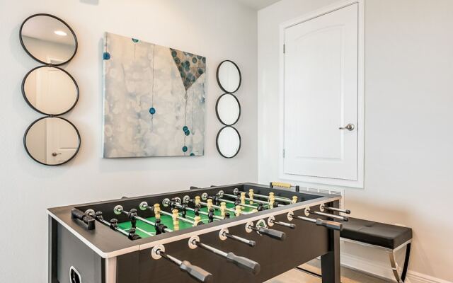 Reunion Raven by Vtrips