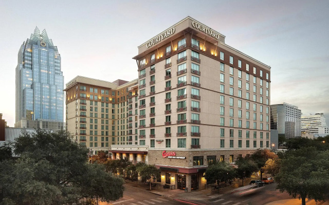 Courtyard by Marriott Austin Downtown/Convention Center