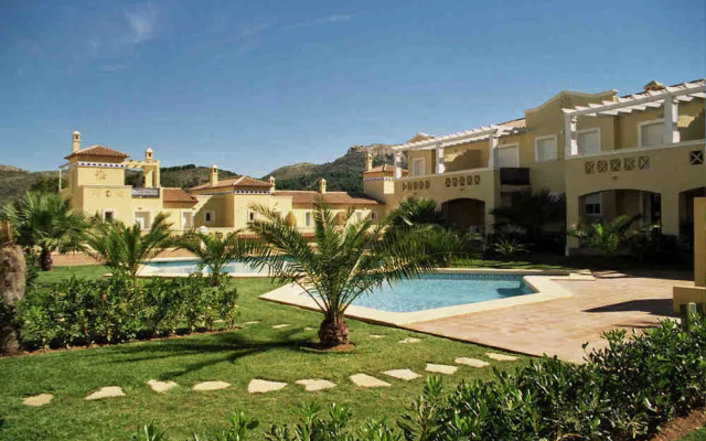 Apartamentos Serviden Augusta La Sella