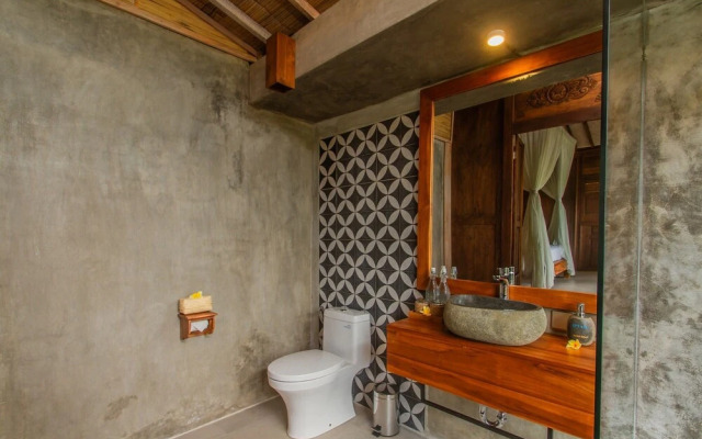 TUJUH Angel by GenuineHost