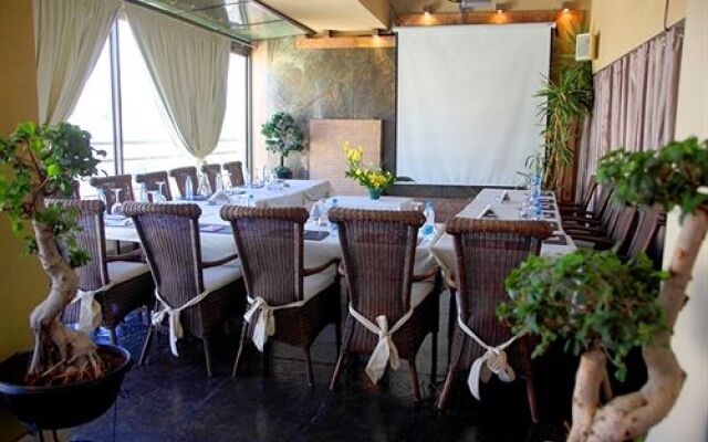 Oaks Beirut