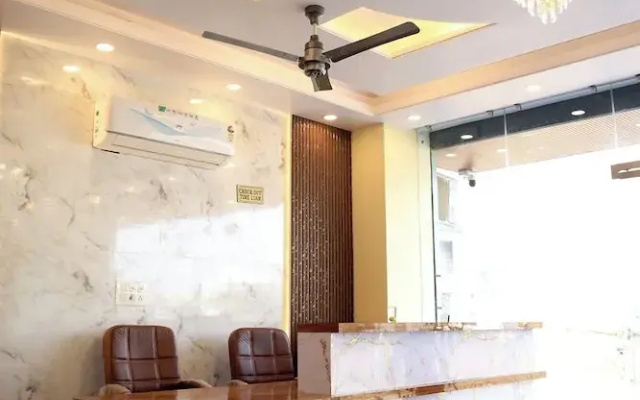 Hotel Rudra Shivalika