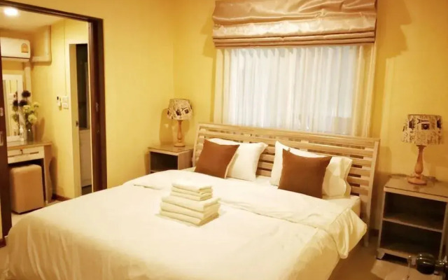 Teerada Boutique Place