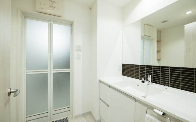 Shiki Residence Shijo Karasuma 4B