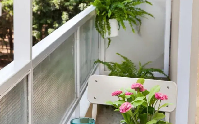 Gorgeous Apartment with Great View to The Park!