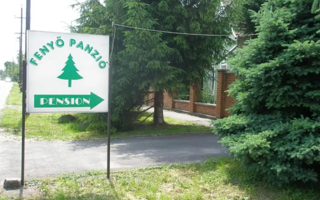 Fenyő Panzió