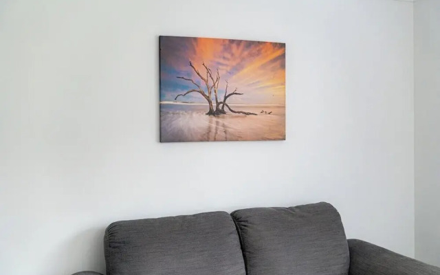 Comfortable 3-bed, 2-bath Basingstoke Stay