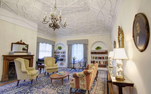 The Roger Smith Hotel