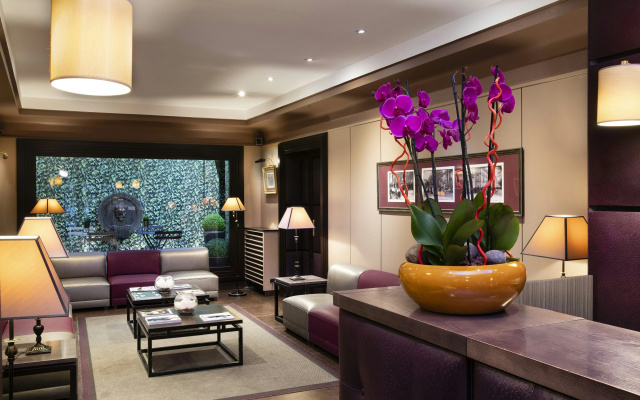 Elysées Hotel