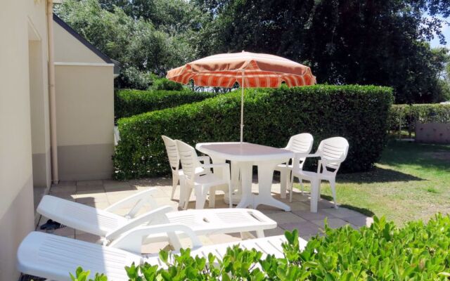 Les Petites Iles (PEI300)