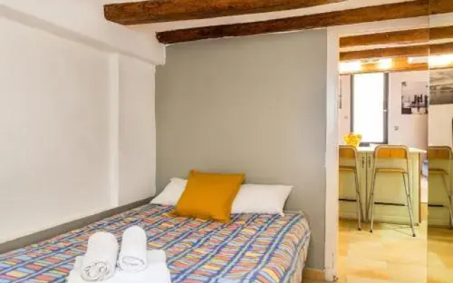 Beach Style Loft, 5 Min From the Beach