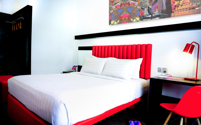 FOX Lite DPulze Cyberjaya