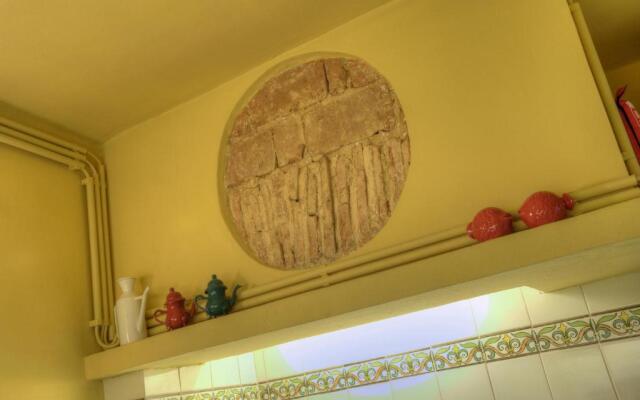 Stay local in Alfama! Alice central home, near river