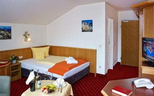 Hotel Tyrol