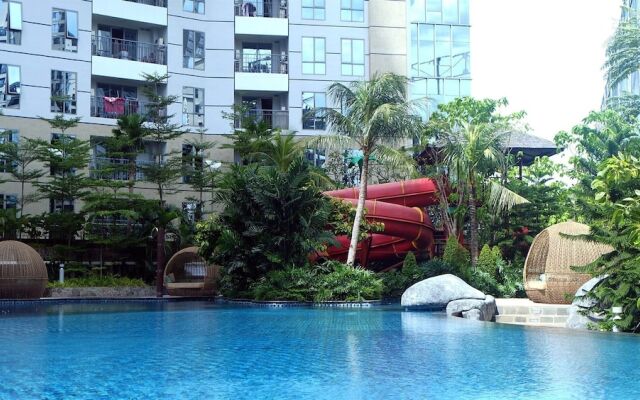 Golf View 2BR Apartment @ The Mansion Kemayoran