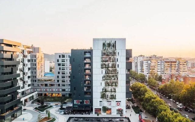 Top floor 1-Bedroom Condo at Square21