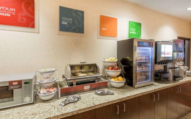 Comfort Suites Altoona North