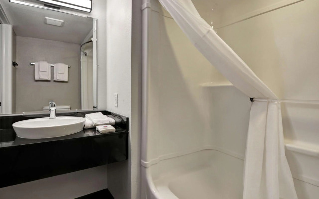 Studio 6 Jacksonville, FL - Baymeadows