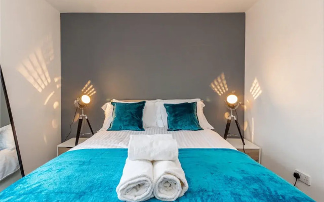 Worcester City Centre 1 Bed Apartment