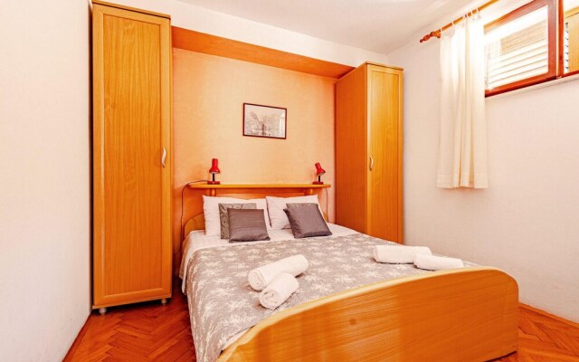 Amazing Apartment in Zrnovo With Wifi and 2 Bedrooms