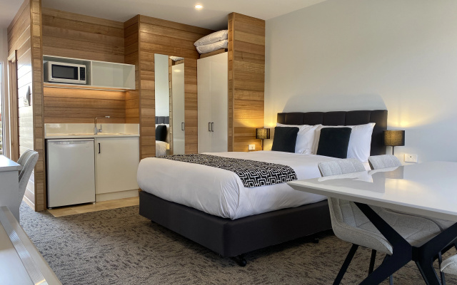 Sovereign Park Motor Inn – Guest Rooms – Ballarat