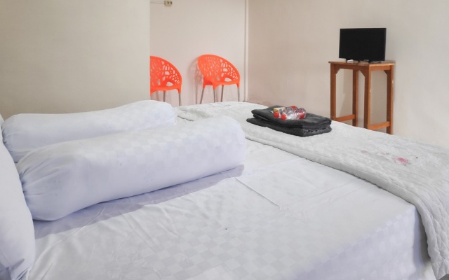 RedDoorz @ Jalan Ujung Aji Berastagi – Guest Rooms – Berastagi