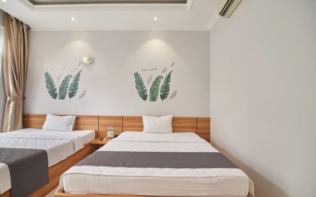 Bin Bin Hotel 2 - Near Him Lam D7