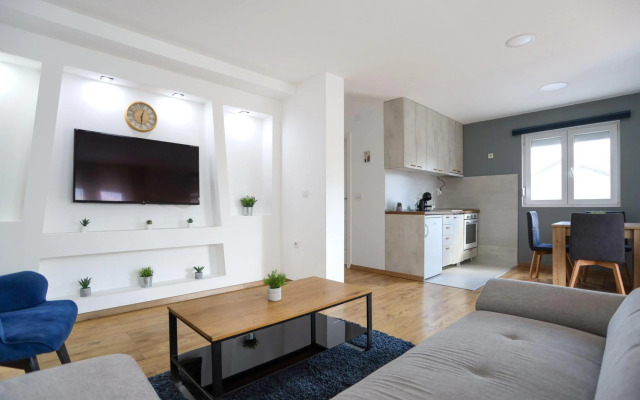 Airport Stay Apartment