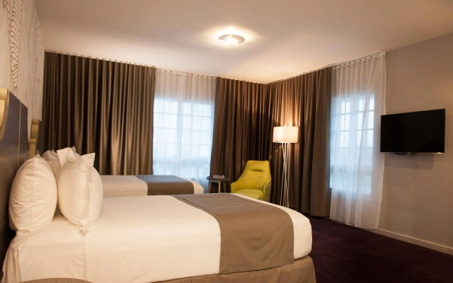 The L Hotel