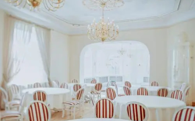 Piena muiža - Berghof Hotel & SPA