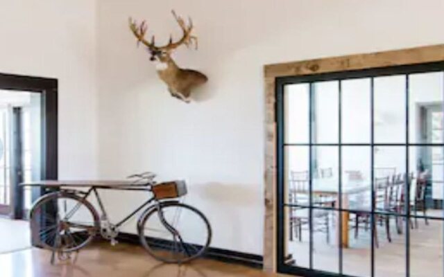 Hillside Boutique Hotel