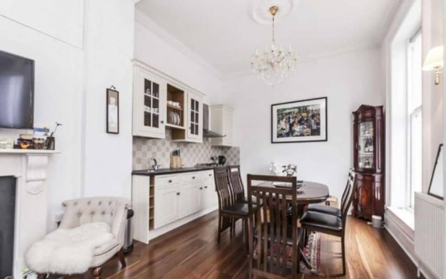 Charming 1 Bedroom Flat in Notting Hill