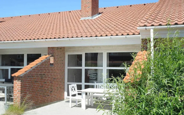 6 Person Holiday Home in Blavand-by Traum