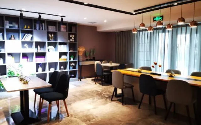 Homeinn Selected Hotel (Harbin West Station Xuefu Road Subway Station CapitaMall) – Business – Harbin