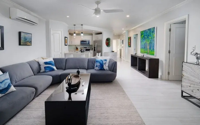 Sapphire Beach 213 3 Bedroom Apts