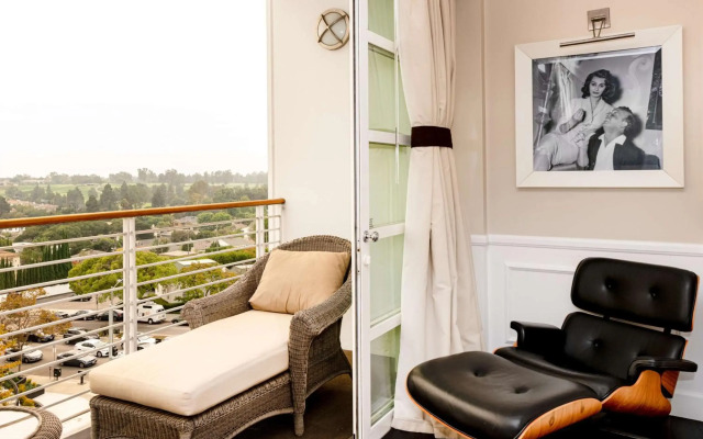 Cameo Beverly Hills