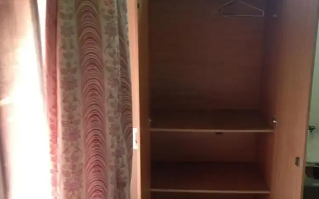 Beautiful Apartment Near Taj Mahal