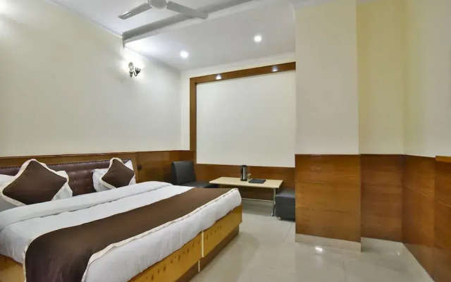 The Posh Hotel near Mall Road with Hassle Free Covered Parking